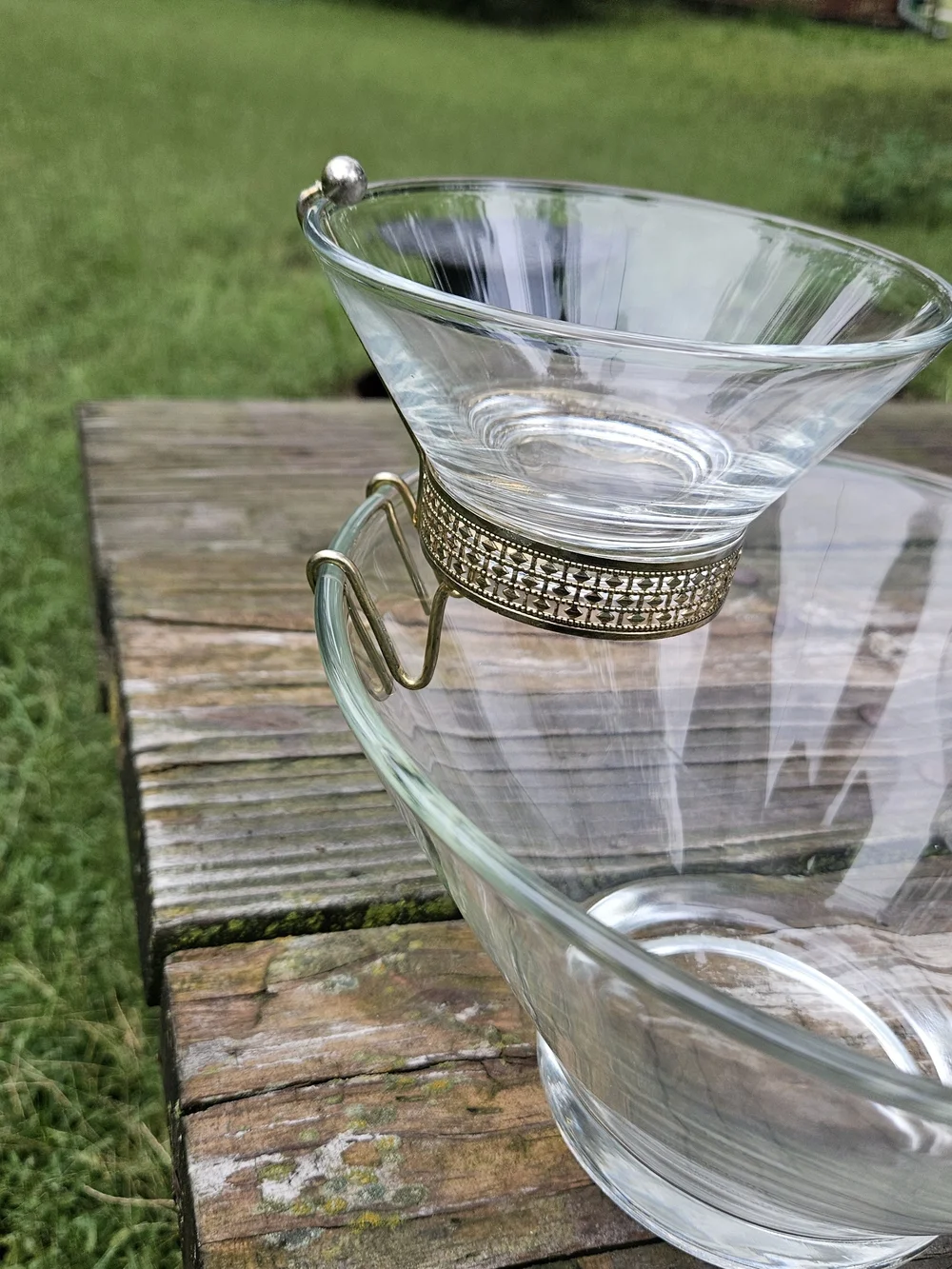 Anchor Hocking Clear Glass Serving Bowl with Gold Accent Dip Dish